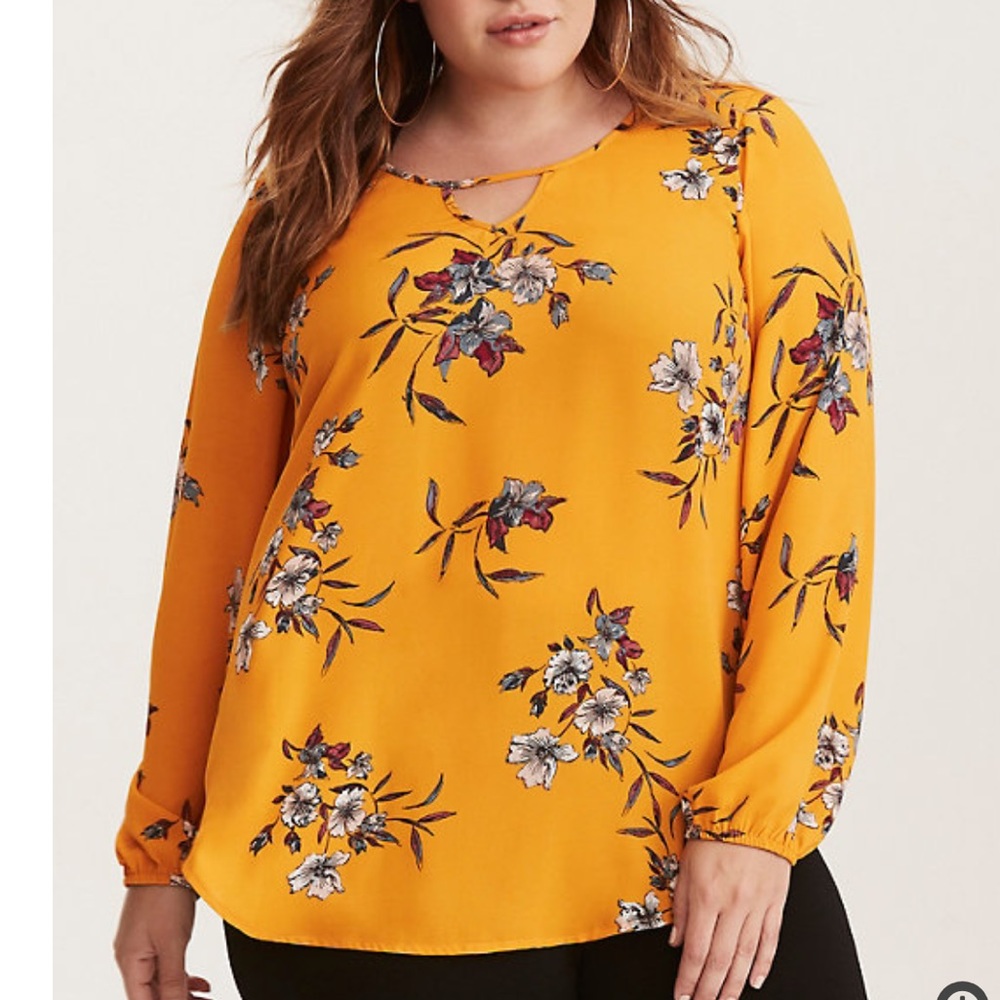 TORRID FLORAL PRINT GEORGETTE KEYHOLE TOP